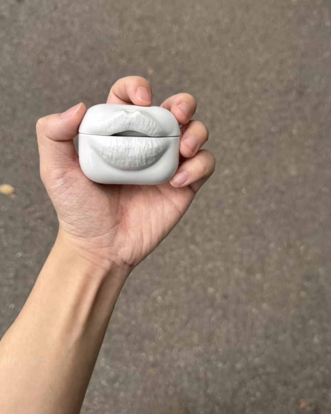 Kiss n' Sound AirPods Case