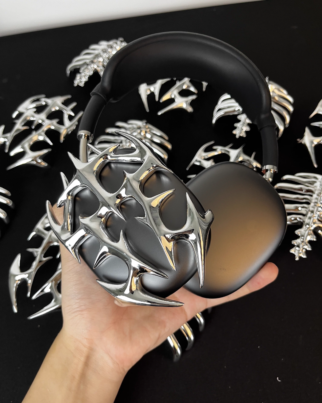 Silver Thorns AirPods Max Case